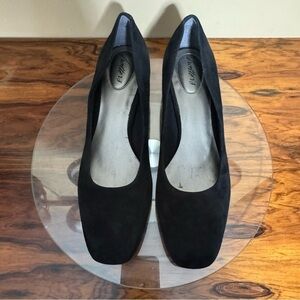 Trotters Lola Womens Black Suede Pumps Heels Shoes size 9 slim
